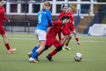 Bild 245 - wCJ Eimsbuettler TV - Holstein Kiel : Ergebnis: 0:1